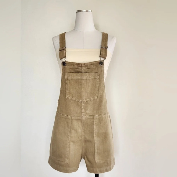 NWT || AERIE || khaki, green, overalls, bibs, shorts, pockets, casual, size xs - Picture 1 of 7